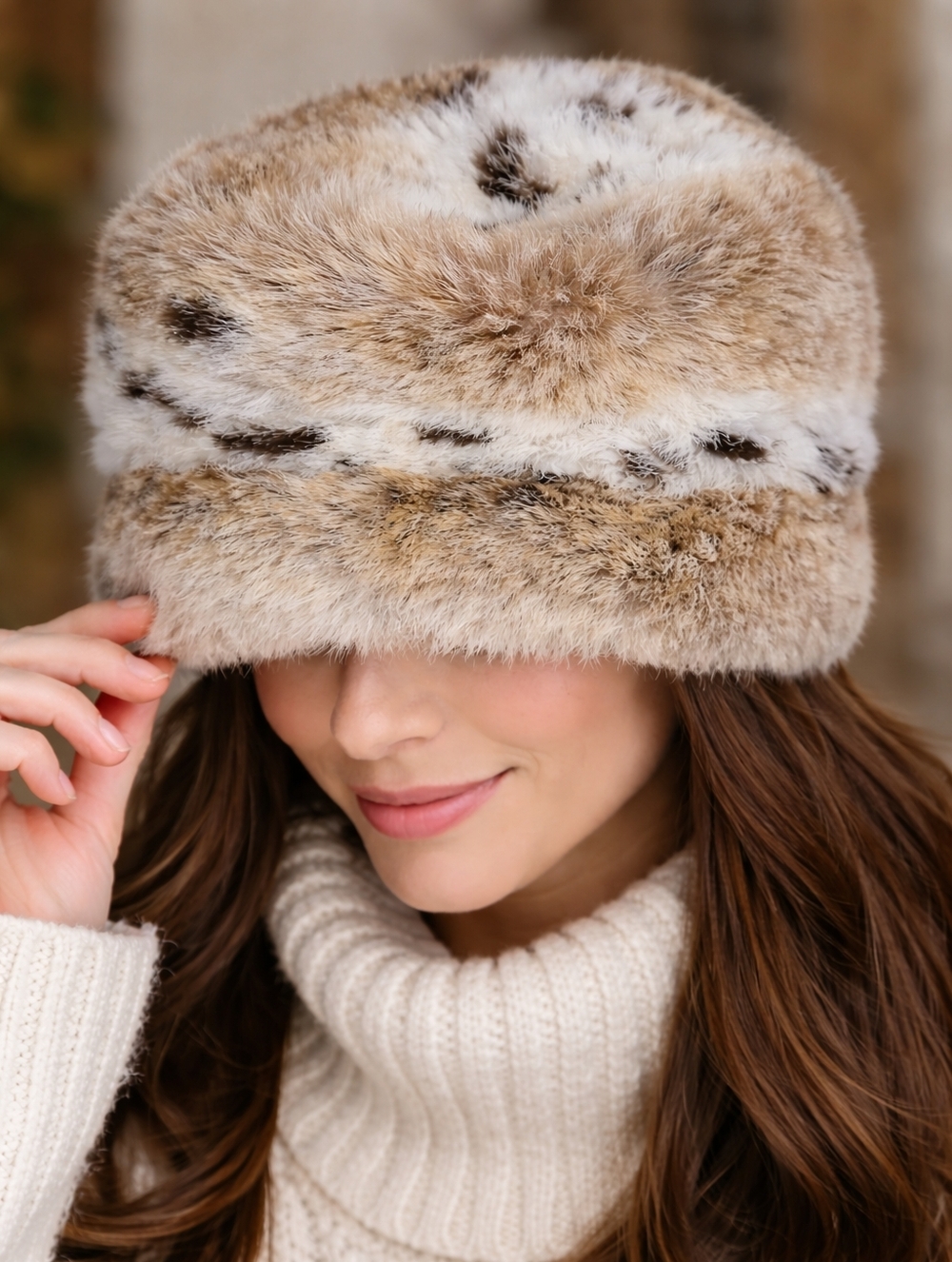 Danier Faux Fur Bucket Hat Leopard Print Plush Winter Cozy Luxe Statement